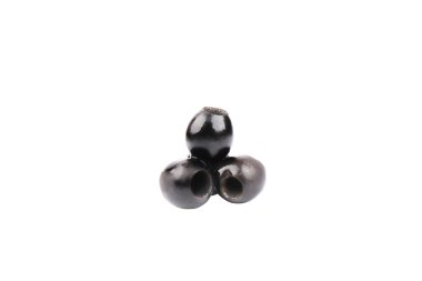 Beyaz arkaplanda siyah zeytinler