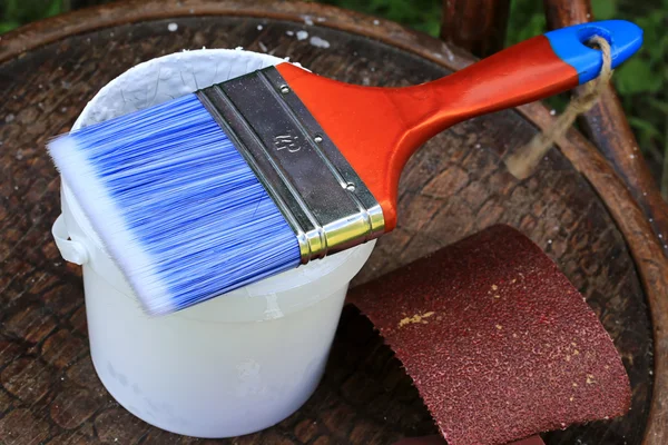 Painting restoration old chair before and after — Stock Photo, Image