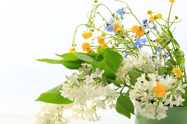 Buquê Flores Silvestres Primavera Fundo Branco — Fotografia de Stock