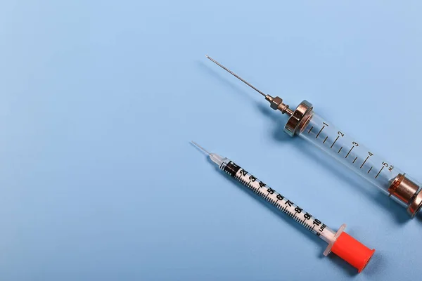 Medical Concept Two Syringes Injections Blue Background Insulin Retro Iron — Stock Photo, Image