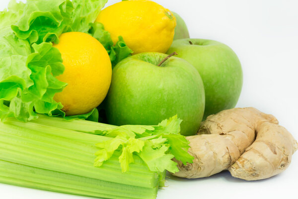 Диета зеленый яблочный салат сельдерей стебель имбирный лимон витамины завтрак
