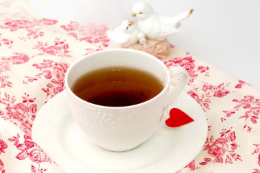 Beyaz arka plan organik Eko sağlıklı yaşam gevşeme çay kalp