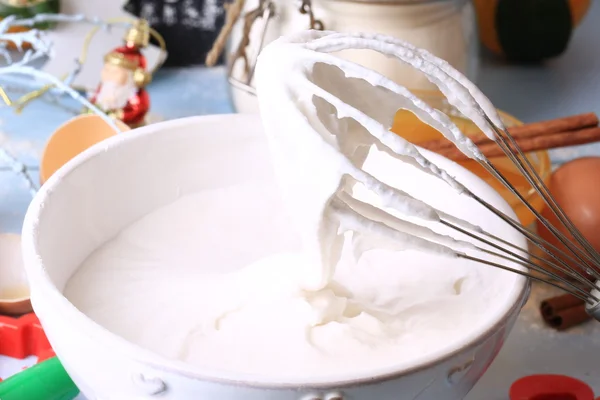 Whipped egg whites and sugar for baking cream topping — Stock Photo, Image