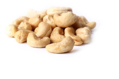 Kaju fıstığı beyaz arka plan eco organik sağlıklı yaşam yumuşak seçici odaklı bir izole