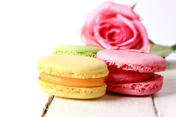 Macaroon retro rosa selettivo soft focus fondo francese dessert — Foto Stock