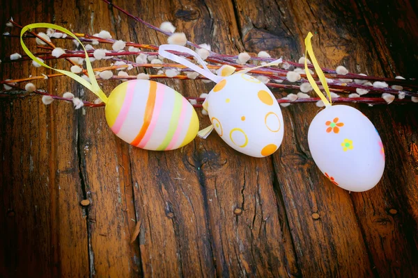 Άνοιξη Πάσχα Πάσχα αυγά ιτιά Επιλεκτική εστίαση μαλακό ρουστίκ ρετρό στυλ φόντου — Φωτογραφία Αρχείου