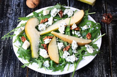 roka armut salatası mavi peynir ceviz