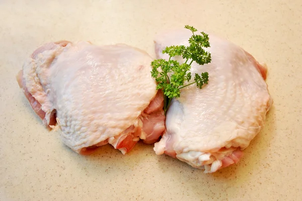 Raw Chicken Thighs with Fresh Parsley — Stock Photo, Image