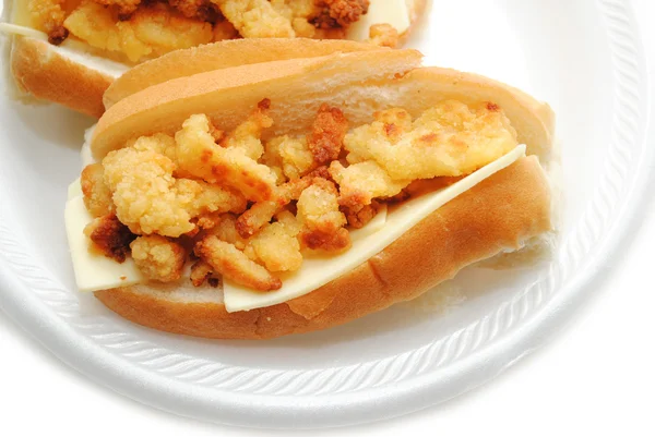 Fried Clams Served on a Bun with Cheese — Stock Photo, Image