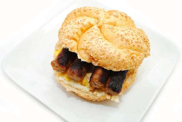 Sausage Links, with Egg on a Bun — Stock Photo, Image