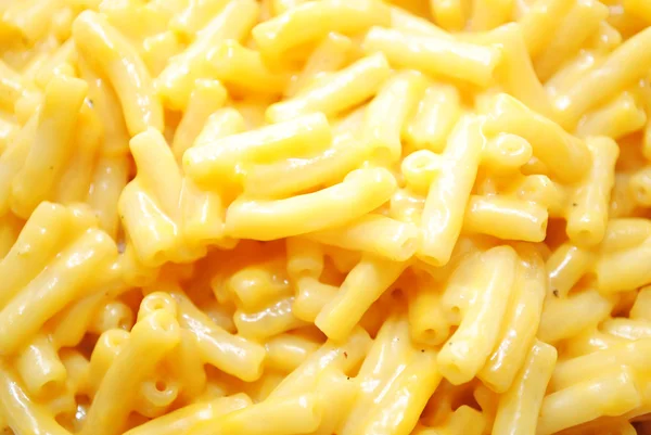 Gros plan sur les macaronis et fromages préparés — Photo