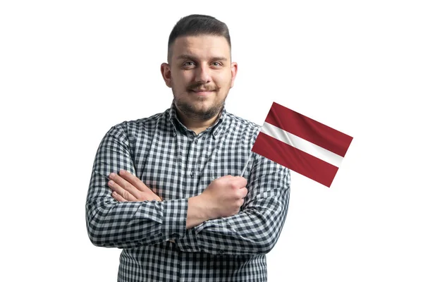 Branco Cara Segurando Uma Bandeira Letônia Sorrindo Confiante Com Braços — Fotografia de Stock