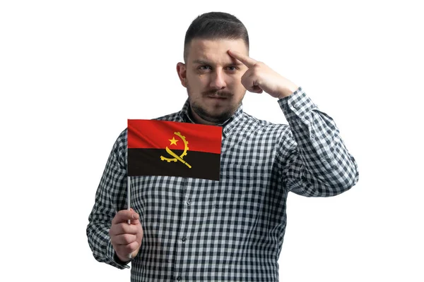 Weißer Mann Mit Einer Angolanischen Flagge Und Einem Finger Berührt — Stockfoto