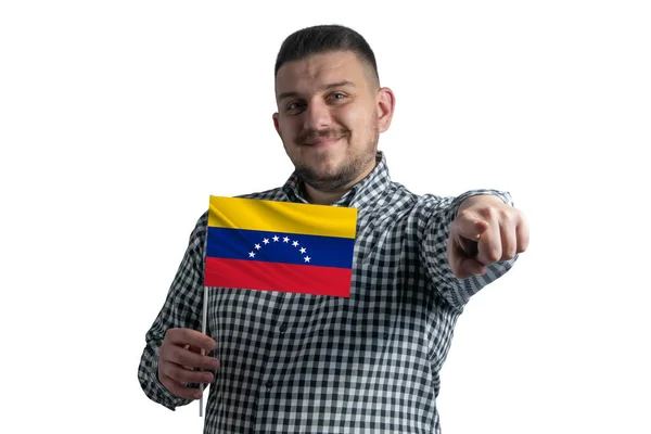 Branco Segurando Uma Bandeira Venezuela Aponta Para Frente Frente Dele — Fotografia de Stock