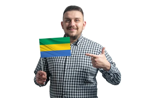 Vit Kille Som Håller Flagga Gabon Och Pekar Fingret Den — Stockfoto