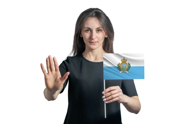 Mujer Blanca Joven Feliz Sosteniendo Bandera San Marino Con Una —  Fotos de Stock