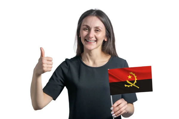 Glückliche Junge Weiße Frau Mit Angolanischer Flagge Und Zeigt Die — Stockfoto