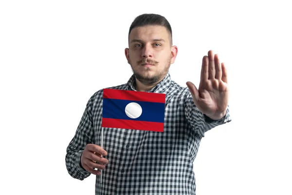Bílý Muž Drží Vlajku Laosu Vážnou Tváří Ukazuje Ruční Stopku — Stock fotografie