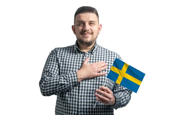 Blanke Man Met Een Vlag Van Zweden Houdt Zijn Hand — Stockfoto