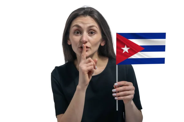 Feliz Joven Mujer Blanca Sosteniendo Bandera Cuba Sostiene Dedo Sus — Foto de Stock