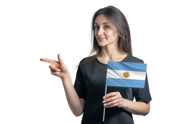 Mujer Blanca Joven Feliz Sosteniendo Bandera Argentina Señala Izquierda Aislada —  Fotos de Stock