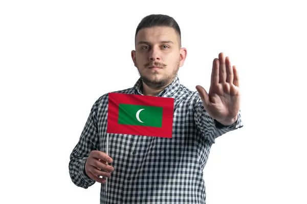 White Guy Holding Flag Maldives Serious Face Shows Hand Stop — Stock Photo, Image