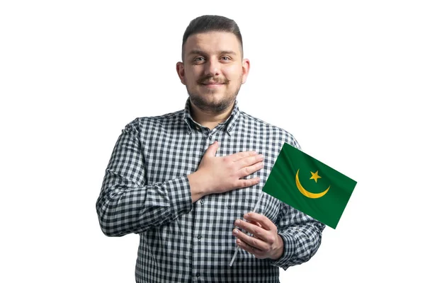 Blanke Man Met Een Vlag Van Mauritanië Houdt Zijn Hand — Stockfoto