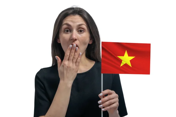 Feliz Joven Mujer Blanca Sosteniendo Bandera Vietnam Cubre Boca Con —  Fotos de Stock