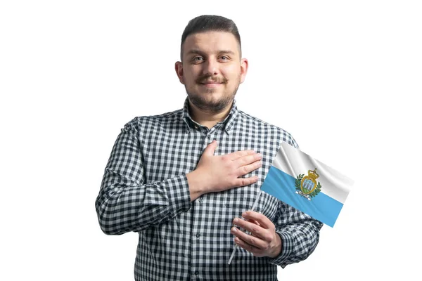 Hombre Blanco Sosteniendo Una Bandera San Marino Sostiene Mano Sobre — Foto de Stock