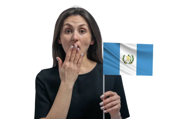 Glad Ung Vit Kvinna Som Håller Flaggan Guatemala Och Täcker — Stockfoto