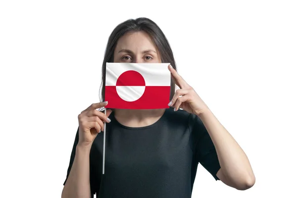 Jovem Mulher Branca Feliz Segurando Bandeira Groenlândia Cobre Seu Rosto — Fotografia de Stock