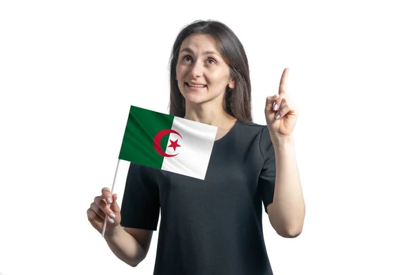 Glad Ung Vit Kvinna Som Håller Flagga Algeriet Och Pekar — Stockfoto