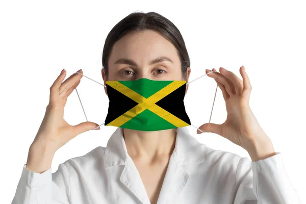 Respirator Met Vlag Van Jamaica Doctor Zet Medische Masker Geïsoleerd — Stockfoto