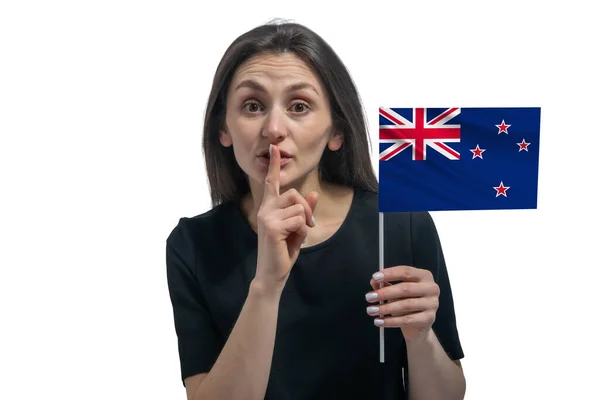 뉴질랜드의 국기를 배경에 고립된 입술을 내밀고 — 스톡 사진