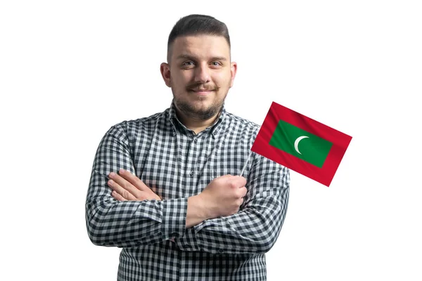 Tipo Blanco Sosteniendo Una Bandera Maldivas Sonriendo Confiado Con Brazos — Foto de Stock