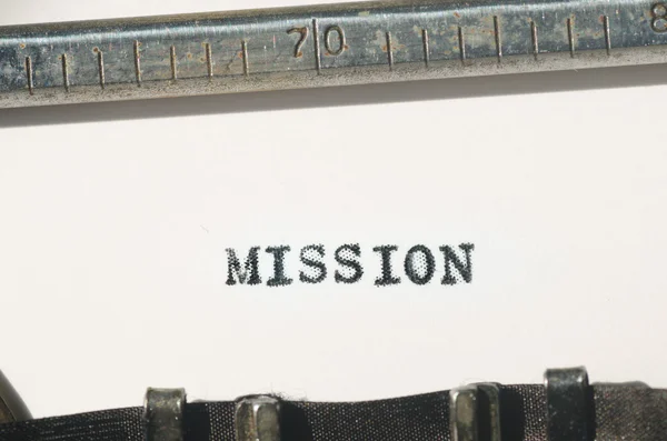 Mission Word tapée sur la machine à écrire — Photo