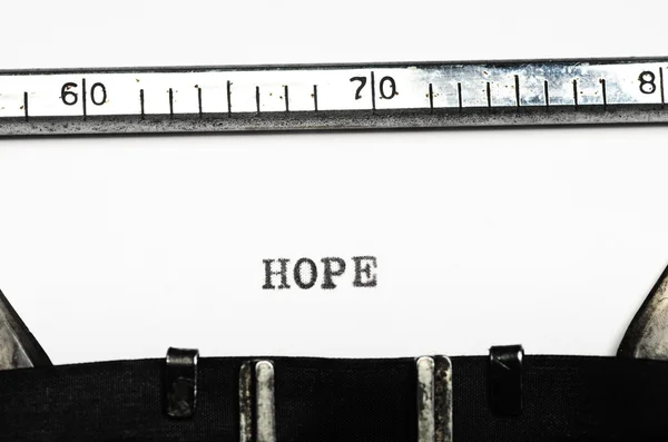 Wort Hoffnung auf Schreibmaschine getippt — Stockfoto