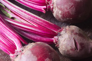 Taze pancar yaprakları 