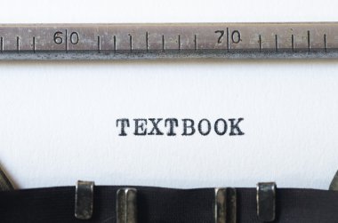 daktiloda yazılmış kelime ders kitabı