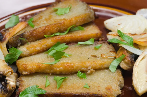 Torta di patate sul piatto — Foto Stock