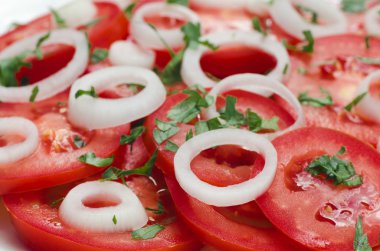 Timato ve soğan salatası