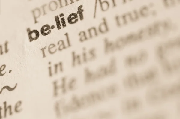 Définition du mot croyance dans le dictionnaire — Photo