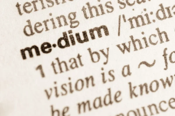 Dictionary definition of word medium — Stock Photo, Image