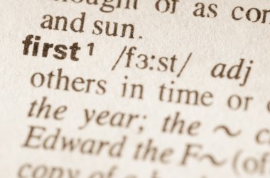 Kelimenin sözlük tanımı ilk 