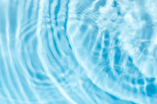 Blauer Wasserhintergrund — Stockfoto