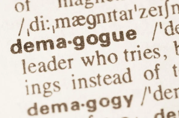 Wörterbuch Definition des Wortes Demagoge — Stockfoto