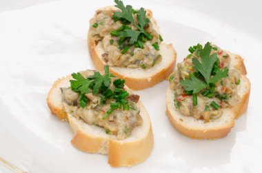 Balık yapıştır ile Mini açık sandviç sandviçler 