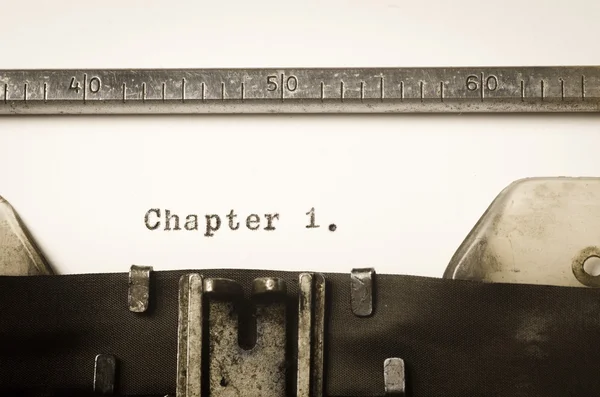 Parola capitolo 1 scritto sulla macchina da scrivere — Foto Stock