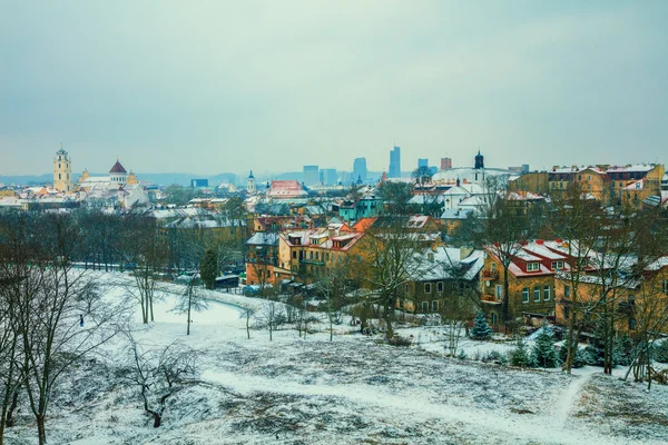 Панорамный вид на город Вильнюс зимой — стоковое фото