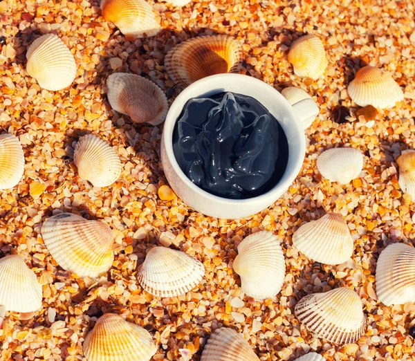 Dead Sea Mud Spa Treatments Cup Beach Shell — Stock Photo, Image